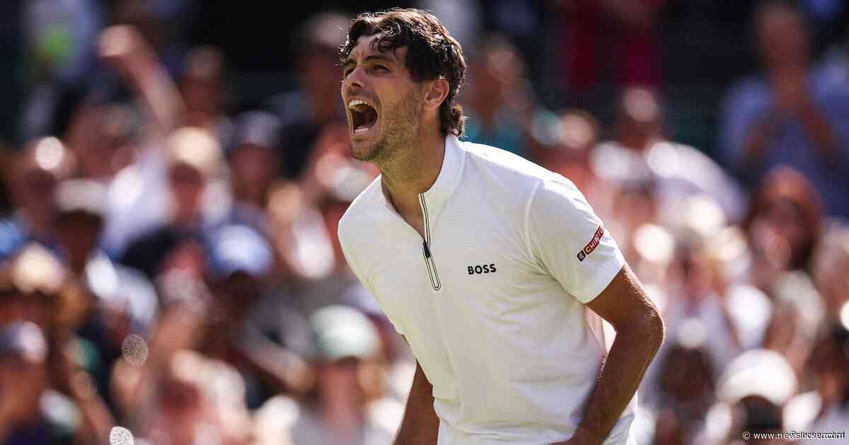 Fritz voor het eerst bij laatste vier en nu mogelijk tegen Alcaraz, Sabalenka ‘tot het uiterste gedreven’