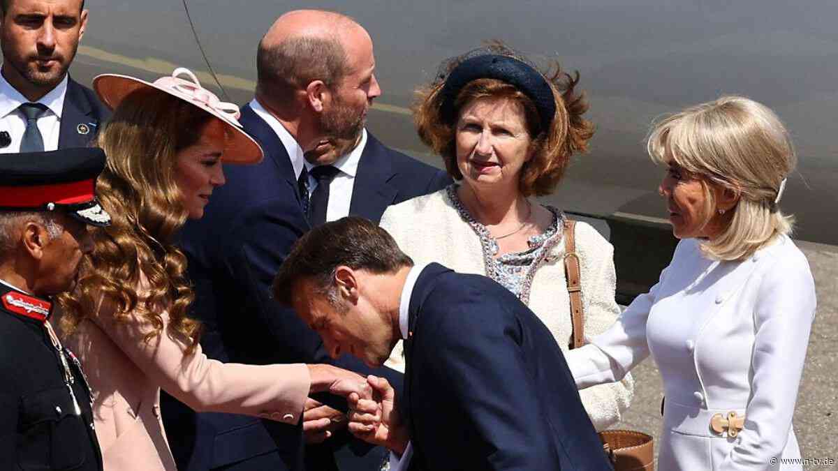 Macron-Besuch bei den Royals: Eine ausgeschlagene Hand, ein Kuss und ein rotes Auge