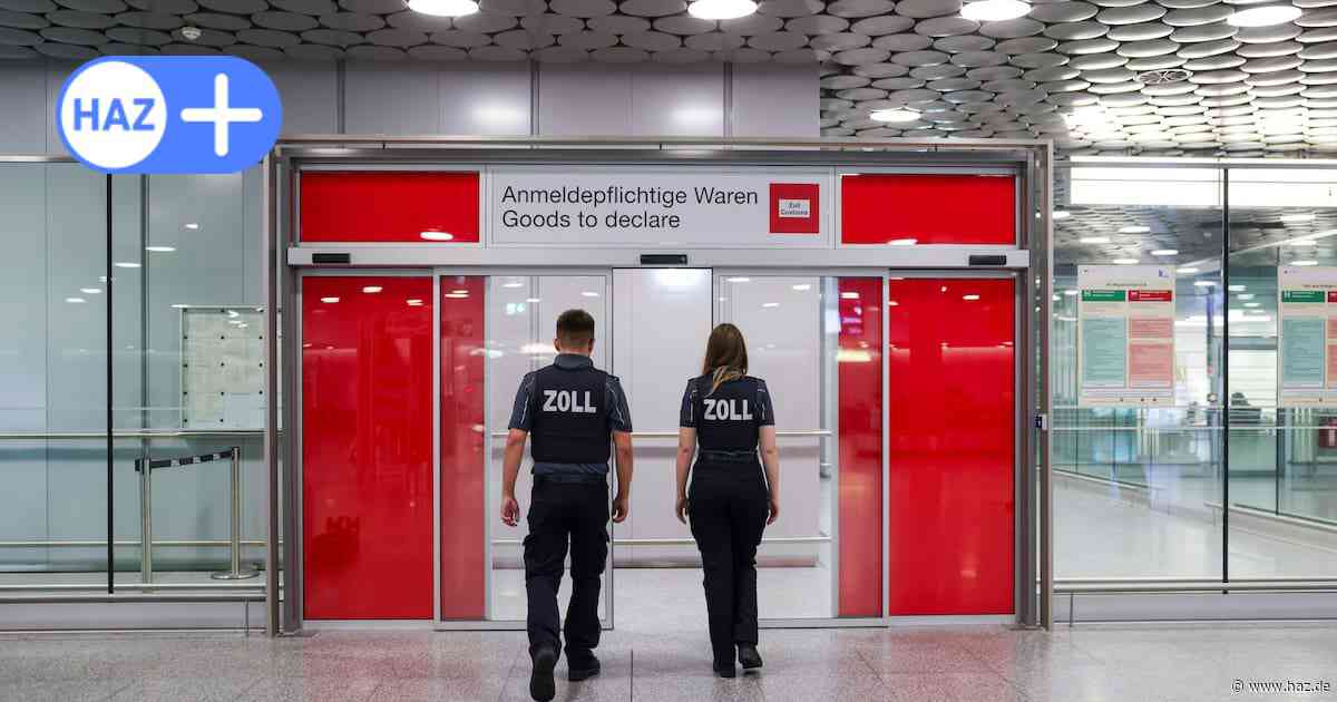 Flughafen Hannover: Frau meldet Goldschmuck nicht beim Zoll an