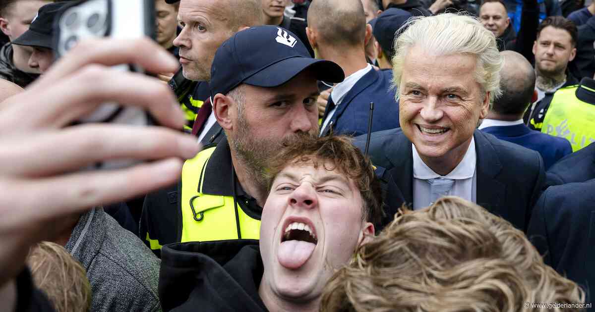Wilders laat gezicht zien bij asielprotest, andere kopstukken houden zich stil: ‘Ze zouden zich moeten uitspreken’