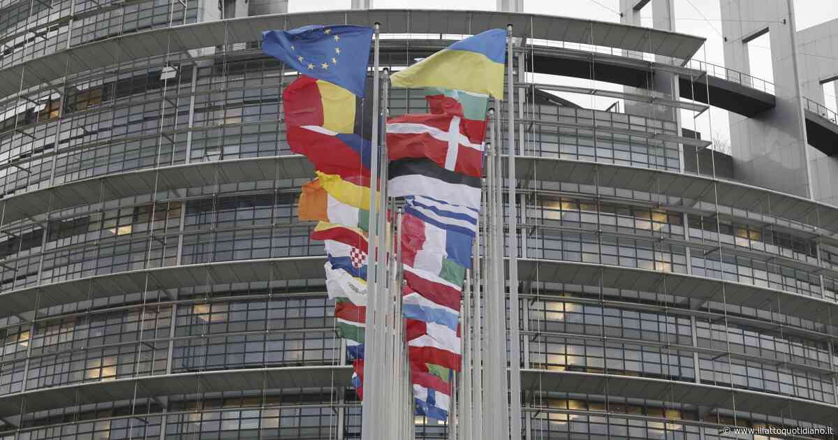 “L’Ue pronta a stanziare altri 100 miliardi per Kiev”: l’idea per il prossimo bilancio