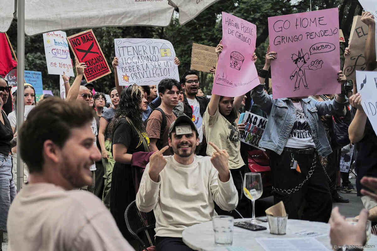 Mexico march against tourism is 'xenophobic,' president says