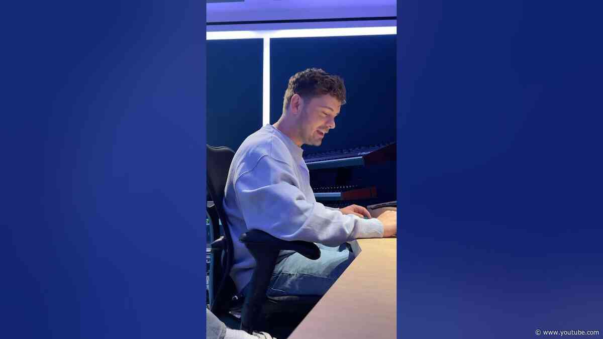breakdown of MAD w/ @lauvsongs in the studio.. more producer content in the future?? ❤️❤️