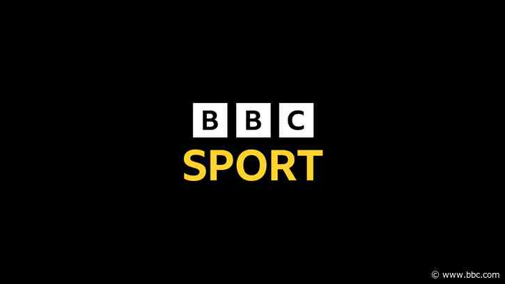 Ten-man Cliftonville hold on to draw with St Joseph&#39;s