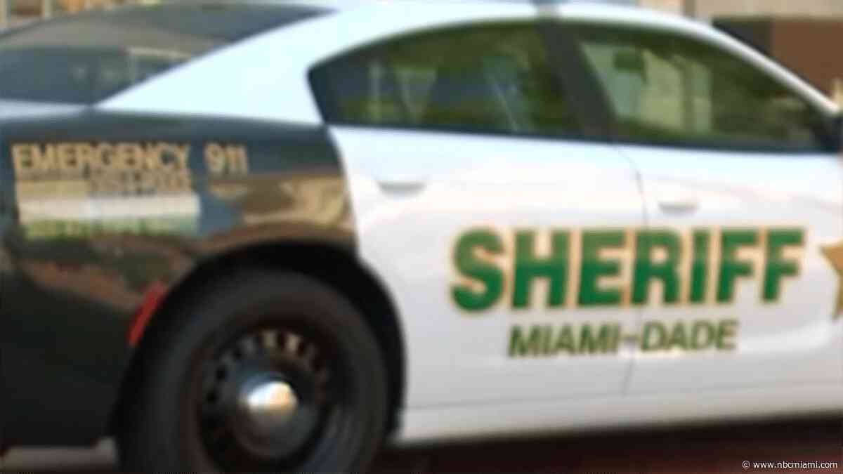 Man arrested after attacking woman with hammer at NW Miami-Dade bus stop: Sheriff