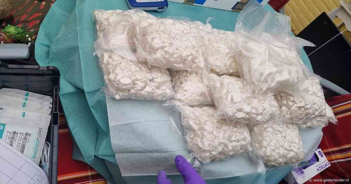 Man die bij toeval werd gepakt met 844 kilo drugs en kinderporno krijgt zes jaar cel
