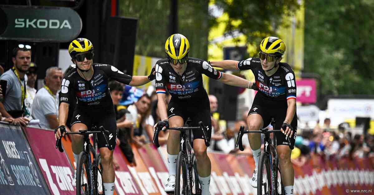 Tourfavoriet Vollering heeft overal pijn na een harde val, maar kan bij het uitfietsen zuinig lachen