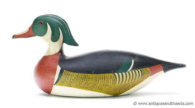 Guyette & Deeter Bidders Flock To Lincoln Decoy