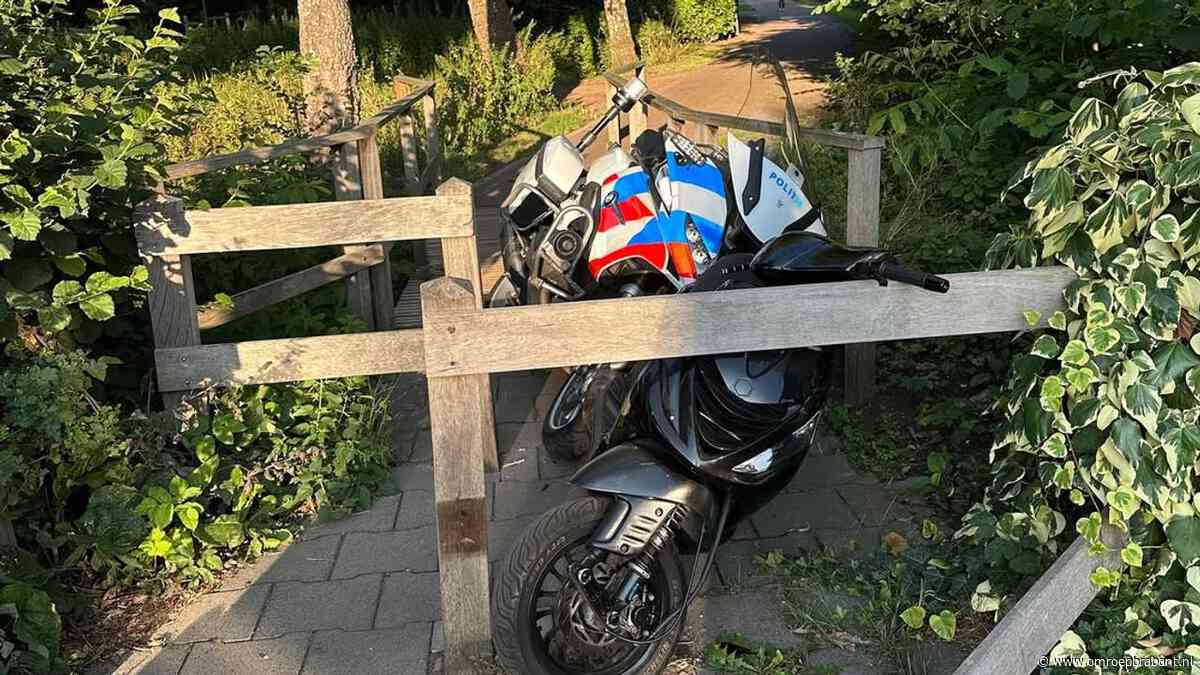 Scooterrijder (17) scheurt met 110 over de weg tijdens achtervolging