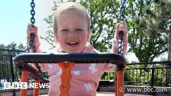 Mother admits manslaughter of daughter, 2, in pond