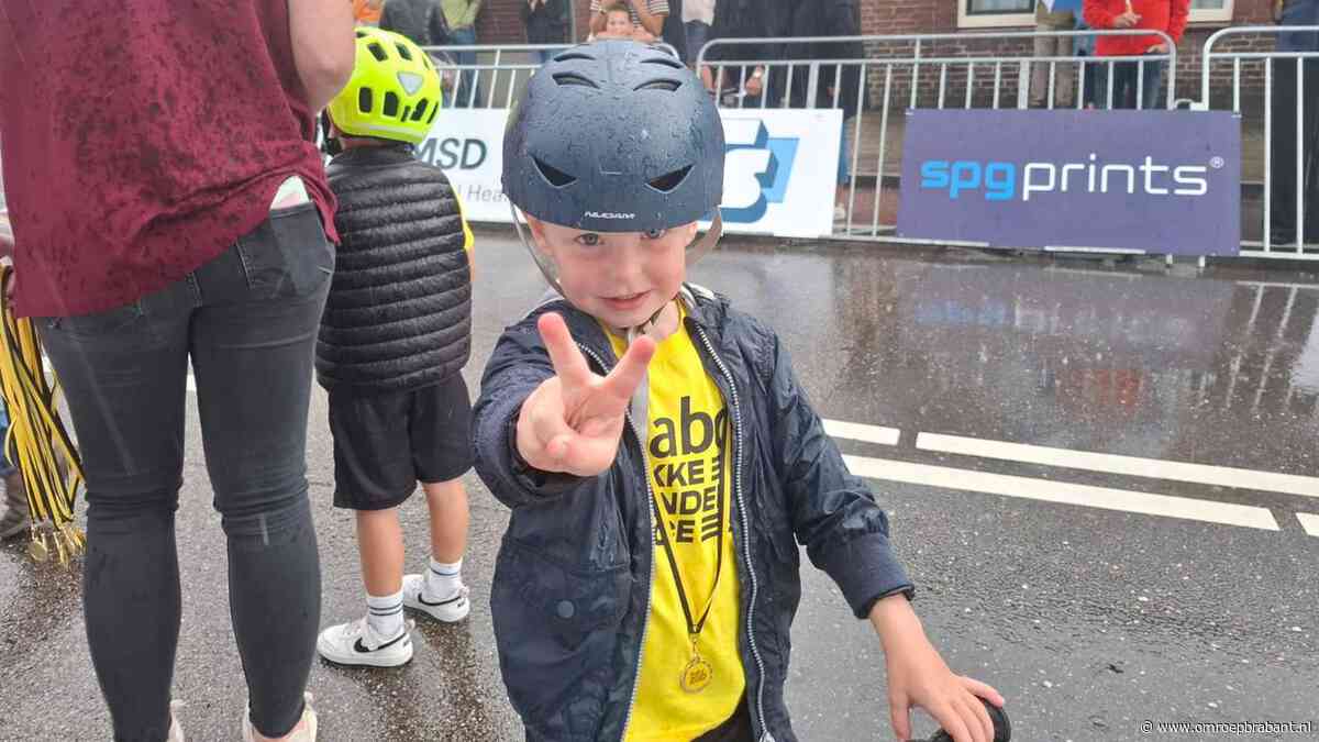 Wielertoppers in de straten van Boxmeer: 'Hoogtepunt van het jaar'