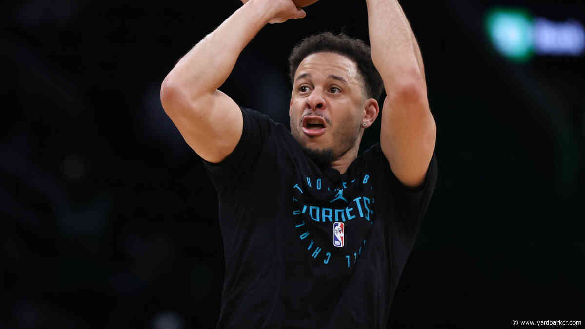Which former player will the Warriors reunite with?