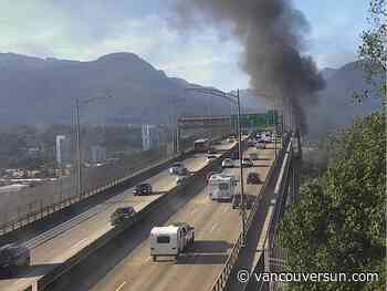 Houseboat fire causes heavy smoke alongside Second Narrows Bridge