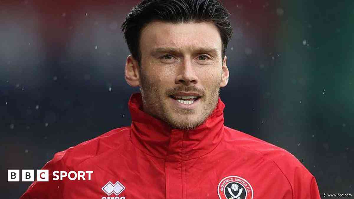 Wrexham eye Sheffield United's Wales striker Moore